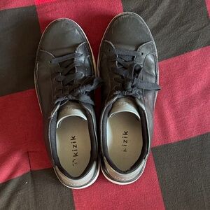 Kizik Men's Vegas 10.5 Black Shoes